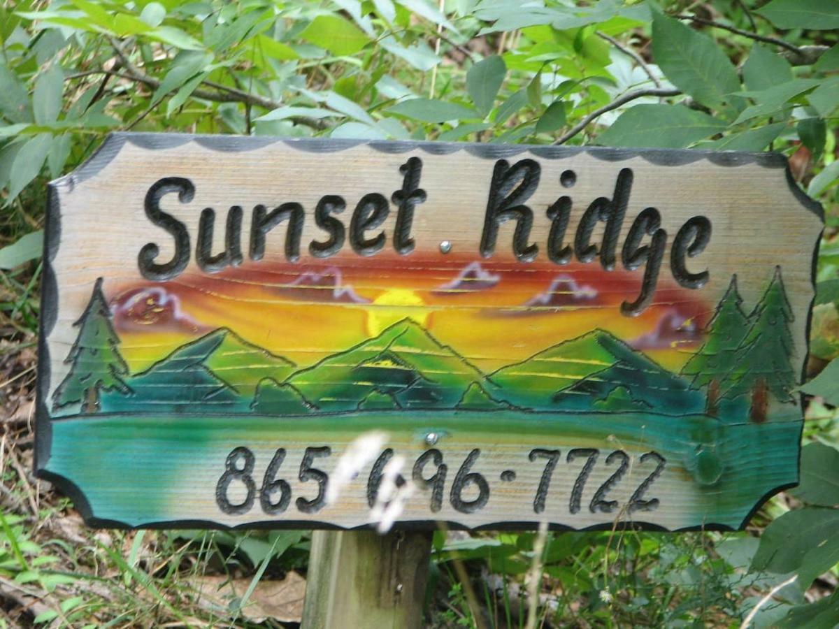 Sunset Ridge Cabin Pigeon Forge Exterior photo